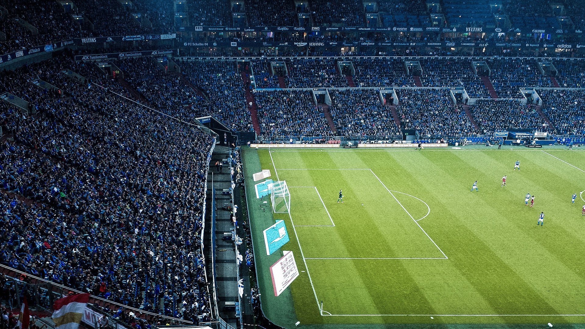 未来“足球巨星”在欧冠闪耀登场，光芒万丈，未来足球巨星潜力大师排名